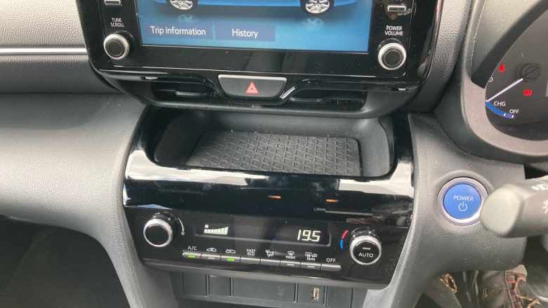 Toyota Yaris Cross 1.5 Hybrid Design 5dr CVT Hybrid Estate